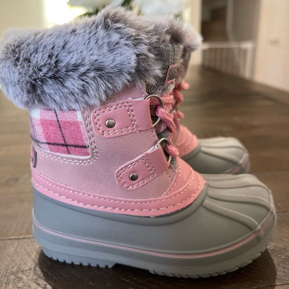 Pink Plaid Toddler Winter Boots - Picture 3 of 4